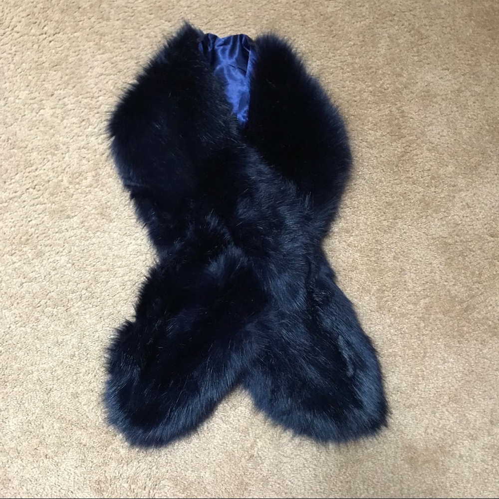 NWT Fux Fur Collar